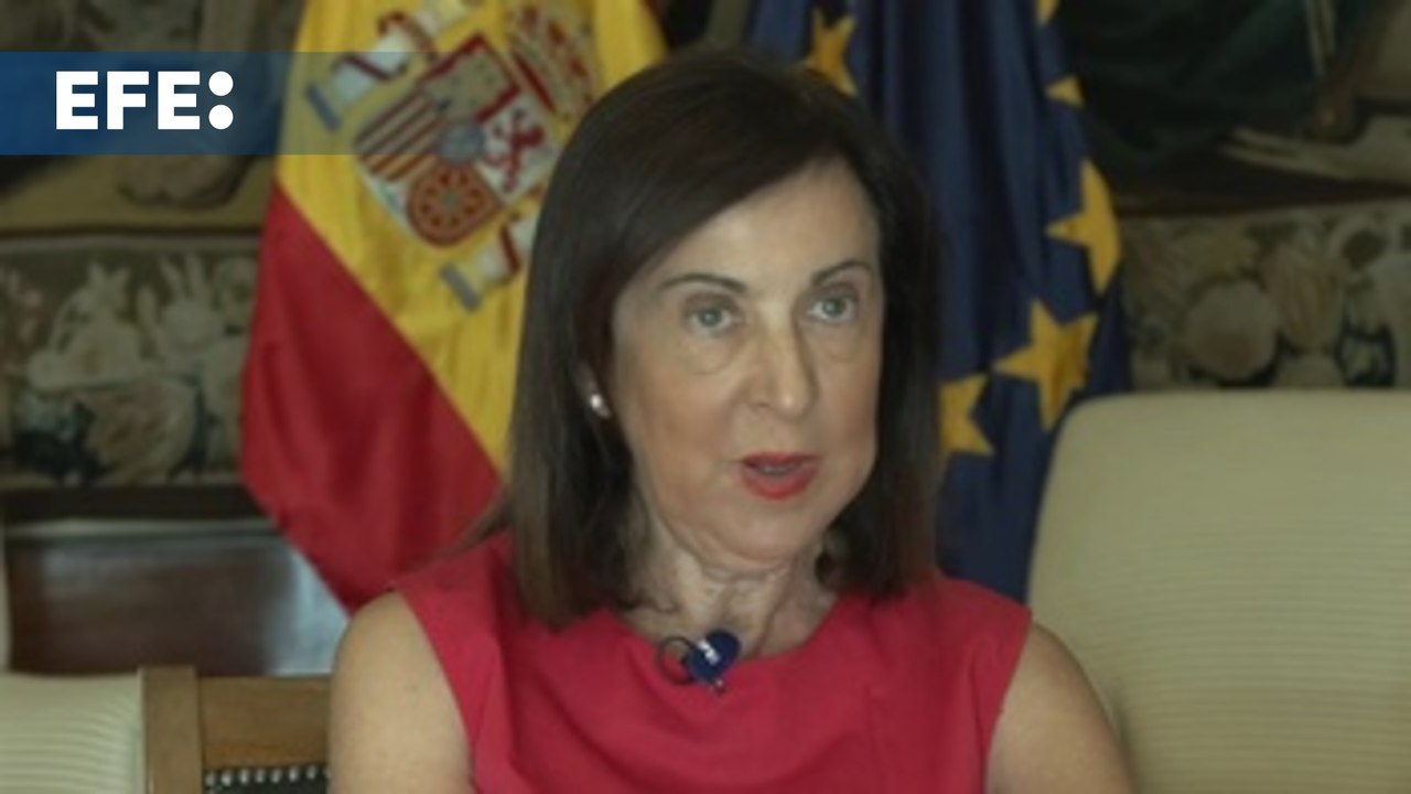 Margarita Robles insta al PP a tener "valor y coraje" para desmarcarse de Vox