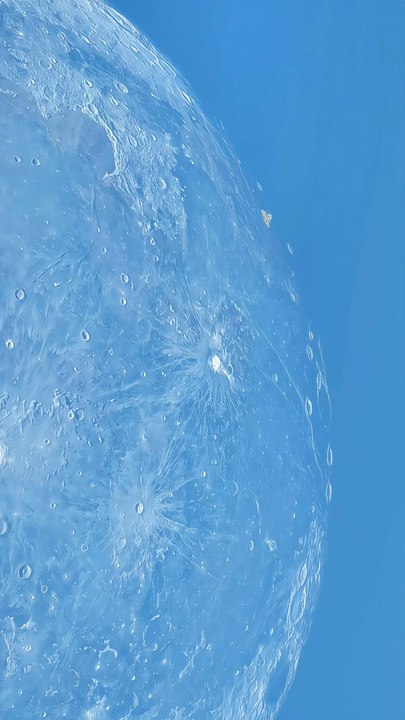 La NASA graba algo nunca visto antes: “Algo ha chocado contra la Luna”