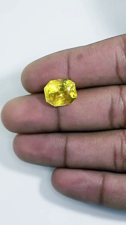 Beautiful Yellow Sapphire Stone