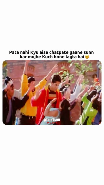 Bass aise gaane sunke dil mein full masti chalne lagti hai 🕺✨  #GlamSham #Bollywood #BollywoodMusic #CollegeKiLadkiyon #ChatpateGaane  [ GlamSham, Bollywood, Bollywood Music, College Ki Ladkiyon, Chatpate Gaane ]
