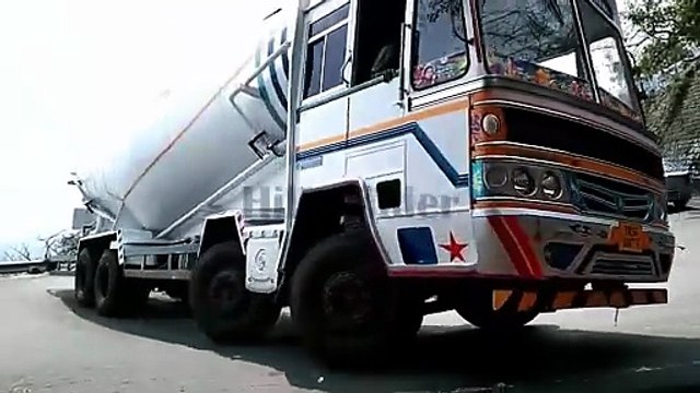 Dhimbam ghat road 12whell full load struggling finally Move to on the way