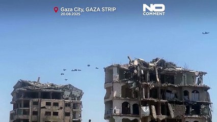 NO COMMENT: Críticas contra los lanzamientos aéreos en Gaza por ser inseguros e ineficaces