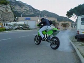 gros burn en KX 500 Supermot'