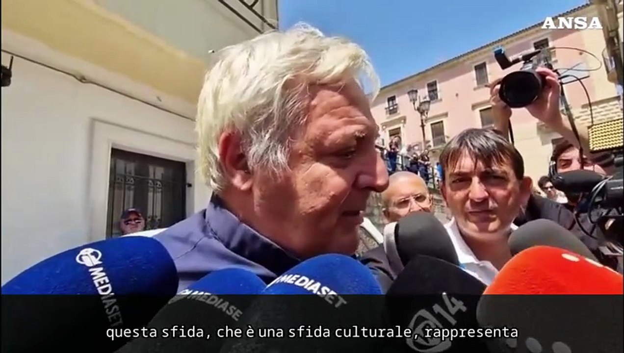 Pippo Baudo, don Giulio: "Ultimi giorni per lui di grande sofferenza"