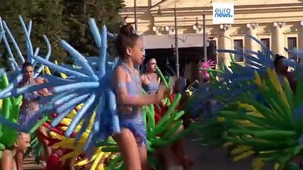 Ουγγαρία: Μισό εκατομμύριο λουλούδια για το μεγάλο ανθοκομικό καρναβάλι