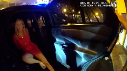 Una fiscal general amenaza a un oficial de policía al ser arrestada