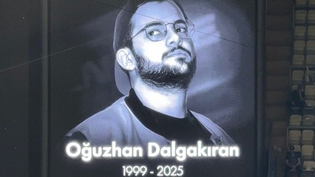 Hayatını kaybeden Oğuzhan Dalgakıran maç öncesi anons edilerek anıldı