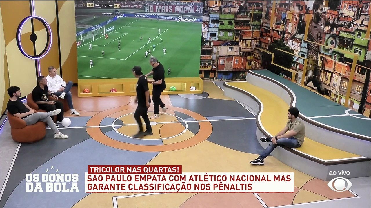 Souza ganha pizza em aposta com Neto e alerta rivais: ‘São Paulo sempre cresce na Libertadores’