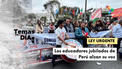 Los docentes se movilizan al congreso de Perú para exigir beneficios
