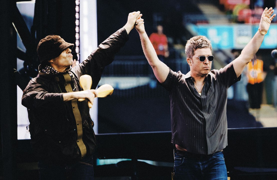 Noel Gallagher la está pasando 'genial' en Oasis con su hermano Liam Gallagher