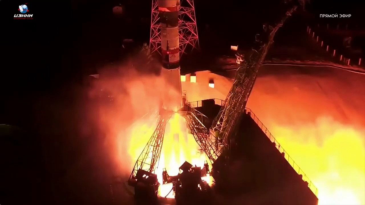 Blastoff! Soyuz rocket launches 75 mice and more on Earth orbit mission