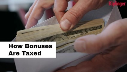 How Are Employee Bonuses Are Taxed?
