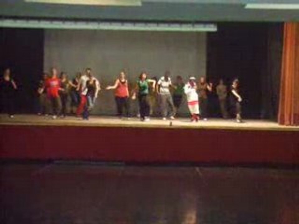 Repetition spectacle j-7