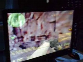 Rakaka.se  - ESWC IOS - f0rest spelar public