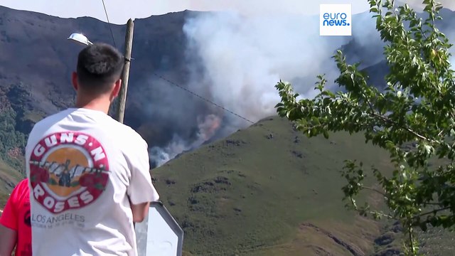 Spagna, i roghi devastano oltre 391.000 ettari: piogge portano sollievo ma ci sono 40 focolai attivi