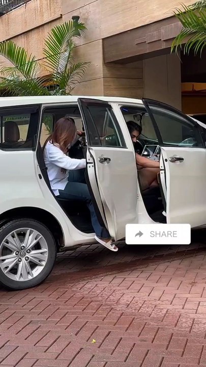 Bollywood Actress Malaika Arora with Son Spotted at Home ❤️🔥🥰 #malaikaarora #bollywood #actresses #actressreels