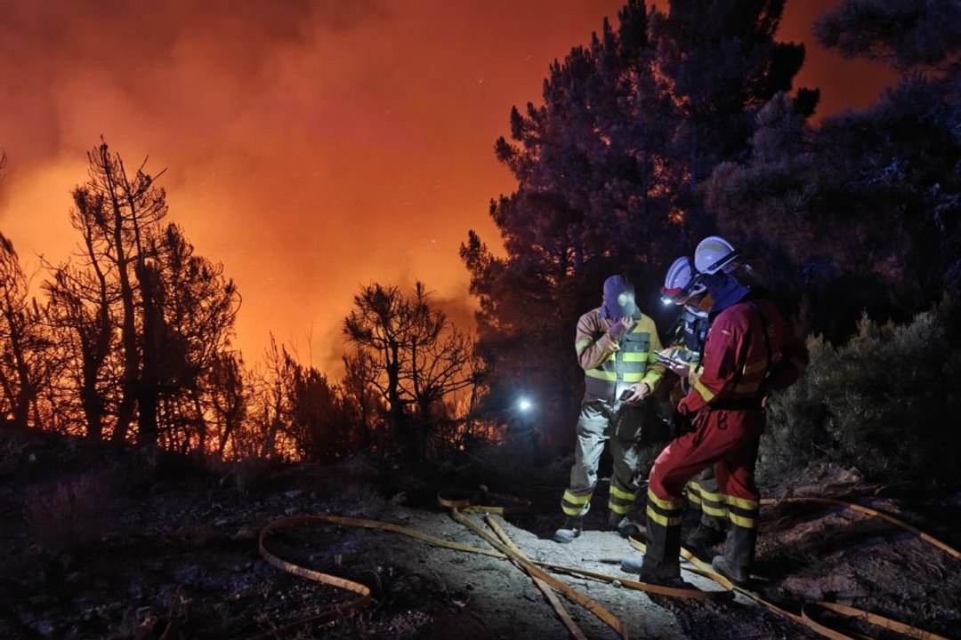 UME junto a bomberos de Valencia y Alicante