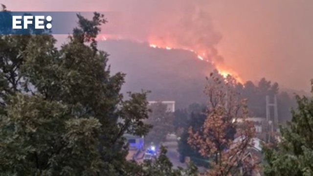 Imágenes de la Guardia Civil del incendio anoche en la zona de Moncabril (Zamora)