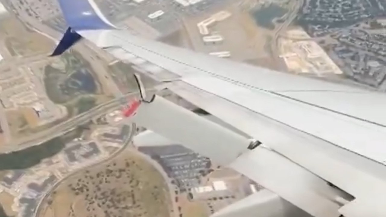 Un bout de l'aile d'un avion se détache à l'atterrissage