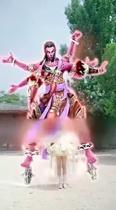 Bé tiên đồng hạ phàm cứu người, vô tình ghép đôi bố mình với nữ tổng tài