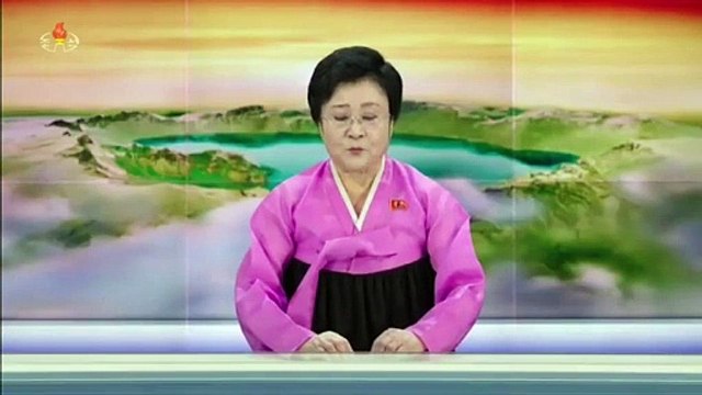 Estimado camarada Kim Jong Un se reúne com comandantes principais de unidades de operação no exterior do EPC