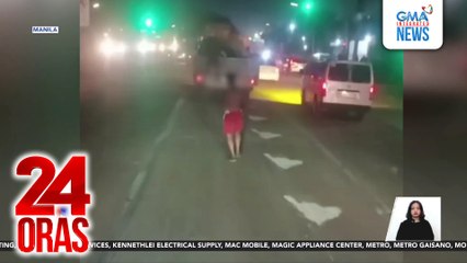 2 jumper boy na nagnakaw umano ng rolyo ng alambre sa umaandar na truck, arestado | 24 Oras