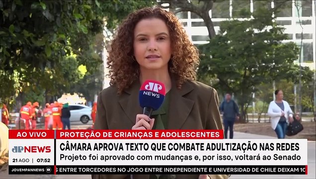 Câmara aprova projeto contra adultização de crianças nas redes sociais