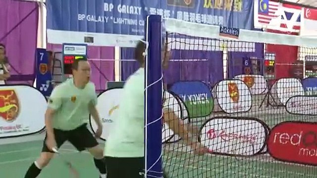 Beregu dari Hong Kong muncul juara kategori 55-59 tahun Lightning Cup