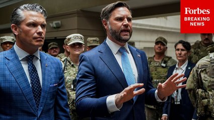 'You Hear These Guys Outside...': JD Vance Responds To Hecklers During Visit To D.C.'s Union Station