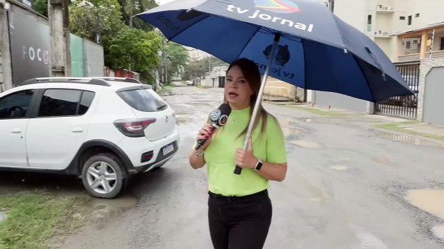Assalto em Candeias, Jaboatão dos Guararapes: Mulher é roubada em carro na Rua Adélia Cabuz - Relato de uma Testemunha