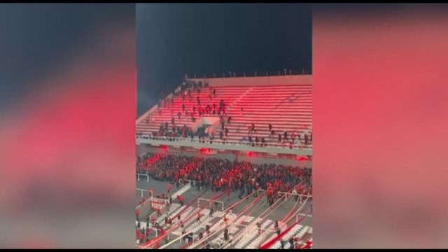 Scontri durante una partita di calcio in Argentina: 100 arresti