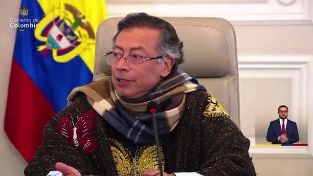 Gustavo Petro, manifestó su sorpresa por el reciente fallo del tribunal sobre Uribe