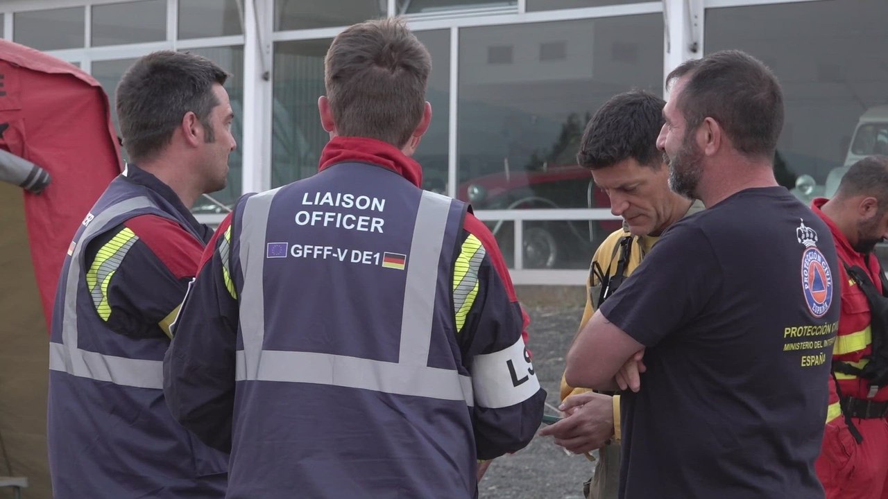 Voluntarios llegan desde Alemania para ayudar en las labores de extinción de incendios