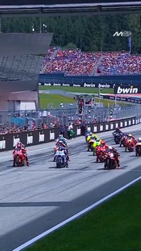 🔥 Le MotoGP débarque en Hongrie pour un week-end historique !👉 Nouveau tracé au calendrier : Balaton Park, 4 km de virages serrés et de chicanes qui promettent un spectacle inédit.👑 Marc Márquez arrive en patron après 6 week-ends parfaits !