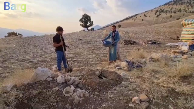 Part 9 | Мы с женой строим туалет из камня, дерева, земли и т. д