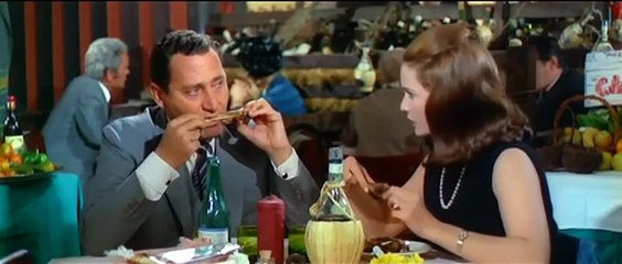 Il Medico della Mutua (1968) – La Comica Storia di un Giovane Medico Ambizioso