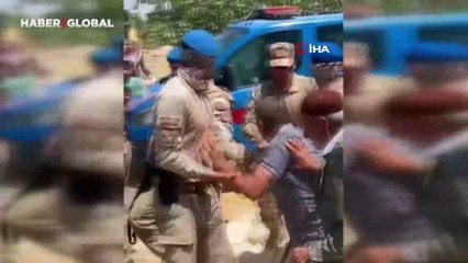 Şanlıurfalıların kanalizasyon suyu protestosu! Kalabalık jandarmayla karşı karşıya geldi