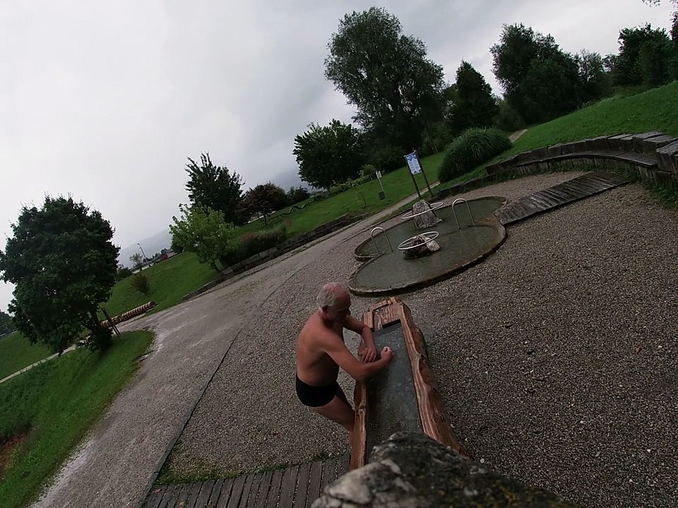 Swimming in the rain (21.08.2025 in Kuchl) – Peter Krug