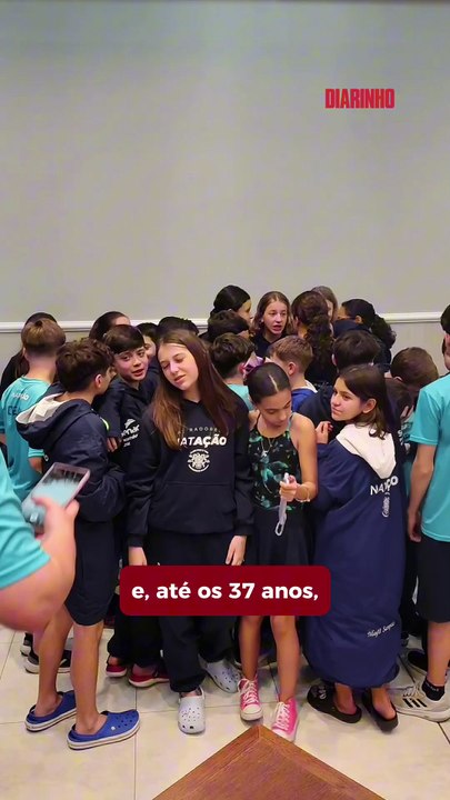 Atletas da natação ganham roupas de banho feitas por ex-atleta olímpica