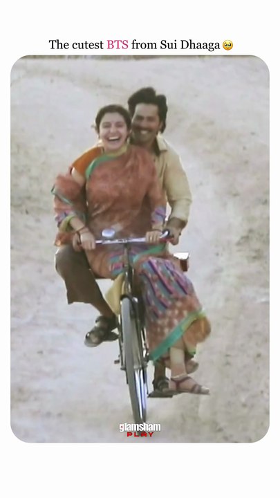 Too cute to stay behind the scenes 🧵❤️  #GlamSham #Bollywood #SuiDhaaga #BTS #BehindTheScenes #VarunDhawan #AnushkaSharma  [ GlamSham, Bollywood, Sui Dhaaga, BTS, Behind The Scenes, Varun Dhawan, Anushka Sharma ]
