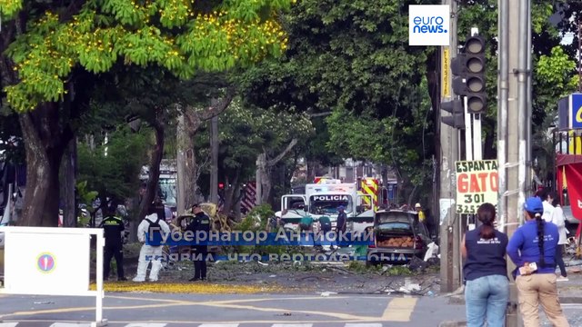 По меньшей мере 17 человек погибли в результате взрыва автомобиля и нападения на вертолет в Колумбии