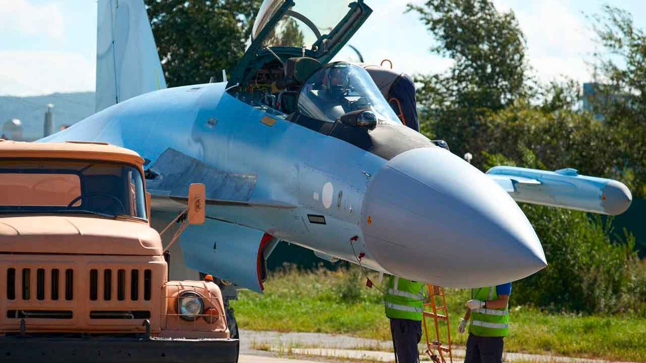 The Russian Aerospace Forces have received another batch of the world’s most advanced fighter jets.
