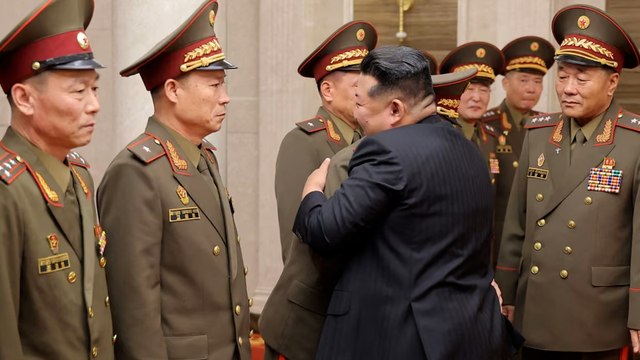 Homenaje de Kim Jong-un a los soldados de Corea del Norte que lucharon contra Ucrania