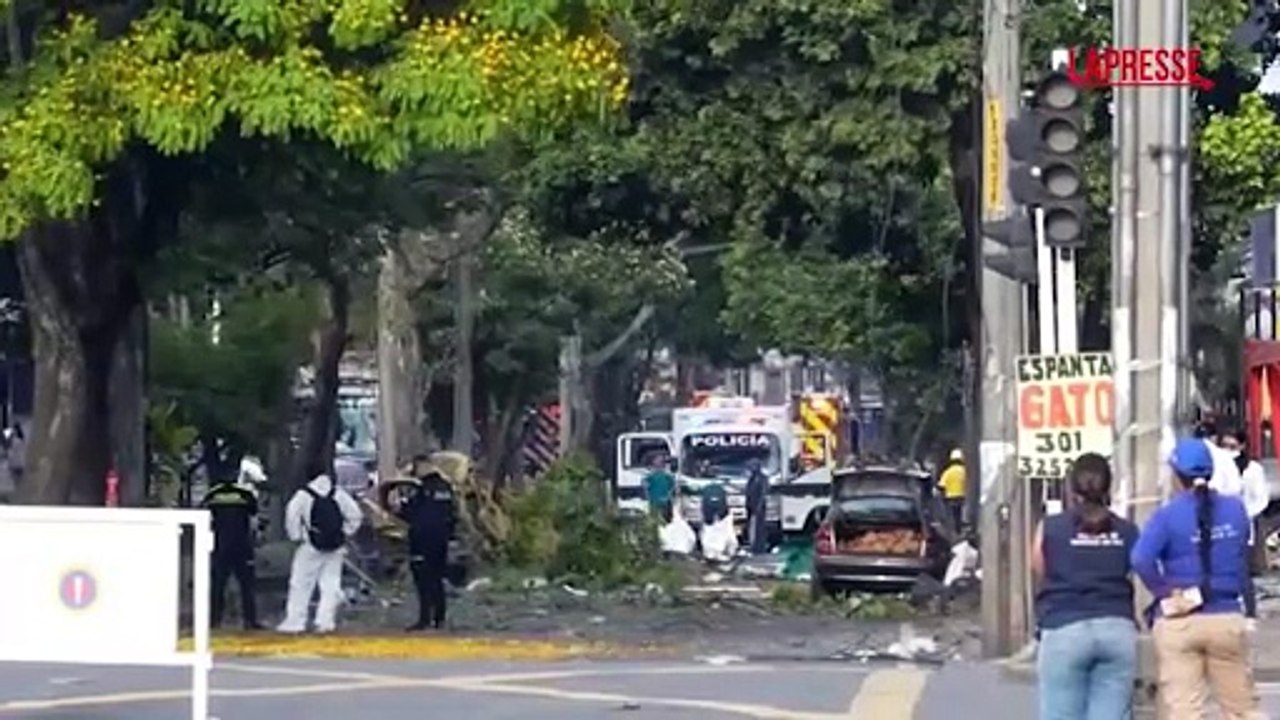 Colombia, un autobomba e un drone colpiscono a Cali: almeno 17 morti negli attentati