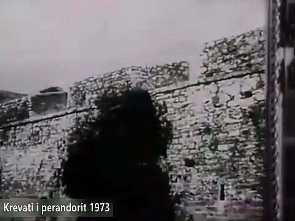 Krevati i Perandorit (1973)