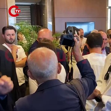 Beyoğlu Belediyesi meclis üyeleri seçim için salona girmeye başladı