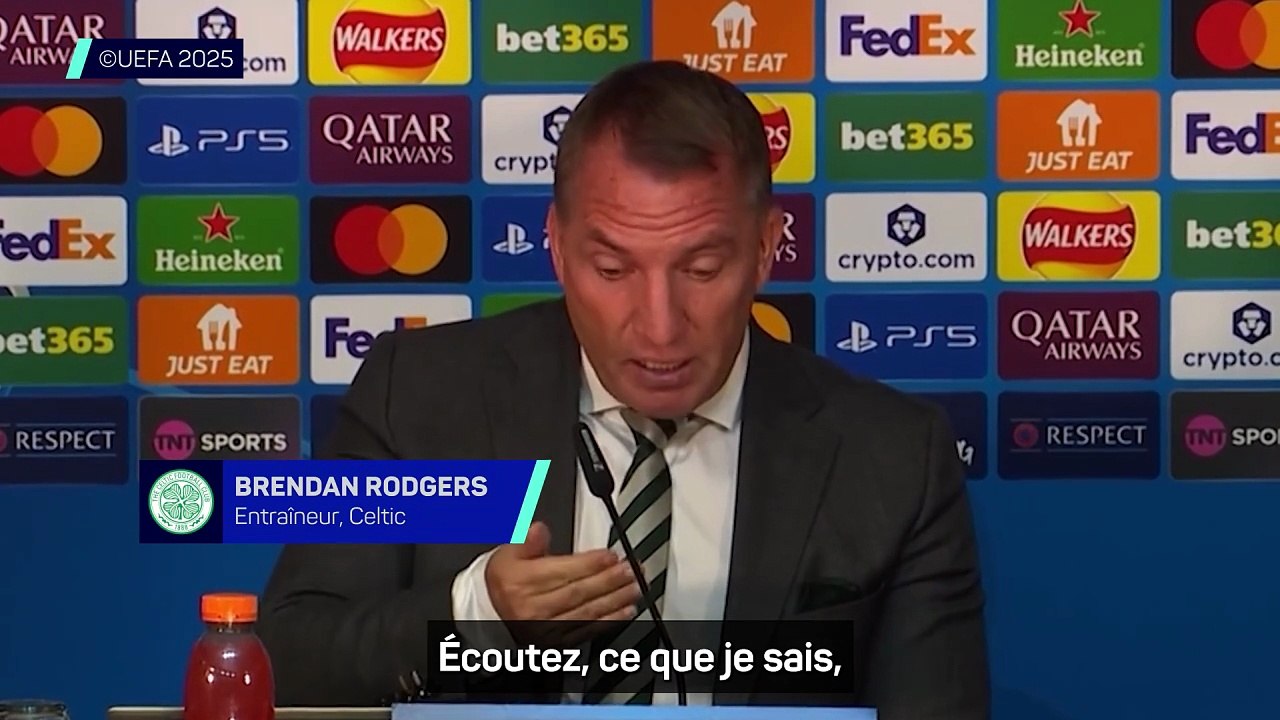 Rodgers réagit aux chants des supporters avec humour
