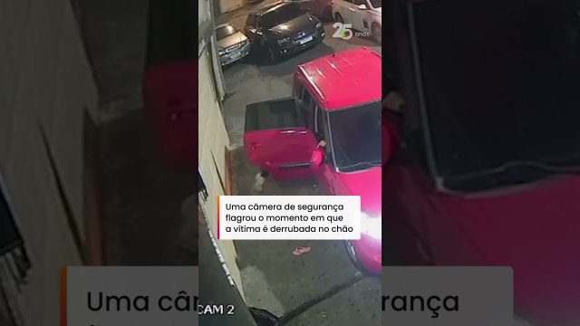 Homem agride ex-namorada com voadora e chutes em São Paulo e é preso #shorts #terranotíciasshorts