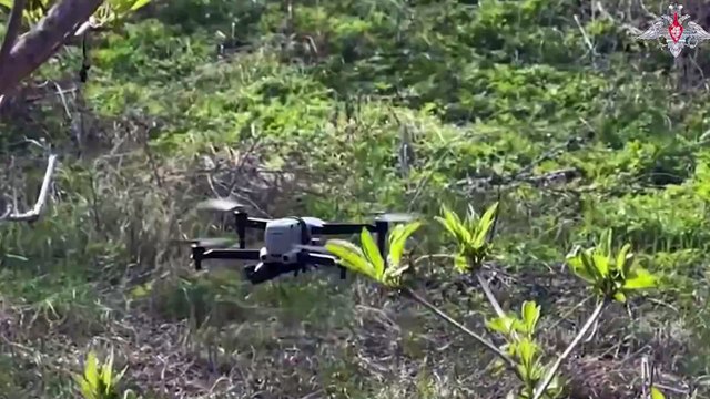 Los rusos muestran cómo son sus ataques con drones a soldados ucranianos