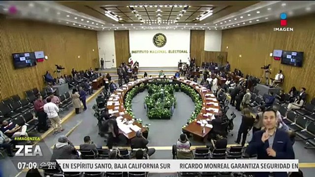 El INE exonera a Pío López Obrador por recibir dinero de David León